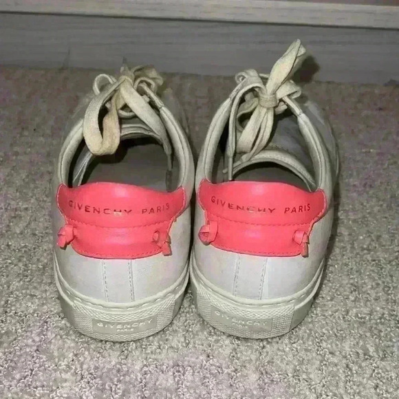 GIVENCHY PARIS FASHION SNEAKERS - Picture 3 of 5